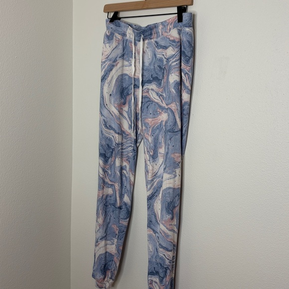 PJ Salvage Swirls Marble Top and Jogger - Picture 6 of 11